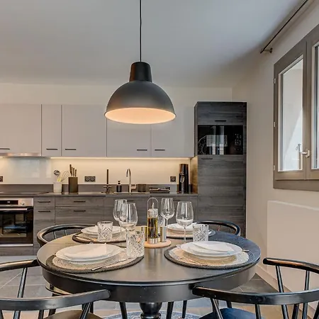 White Pearl A02, Alpes Agency, Chamonix, Sleeps 4 شامونكس