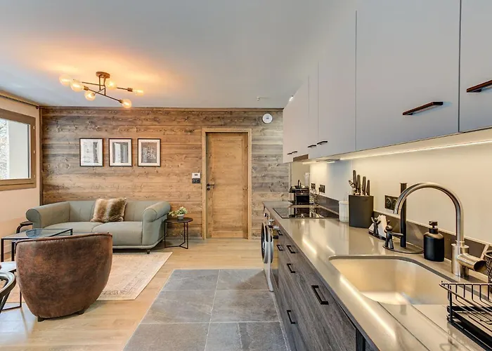 White Pearl A02, Alpes Agency, Chamonix, Sleeps 4 Apartment *