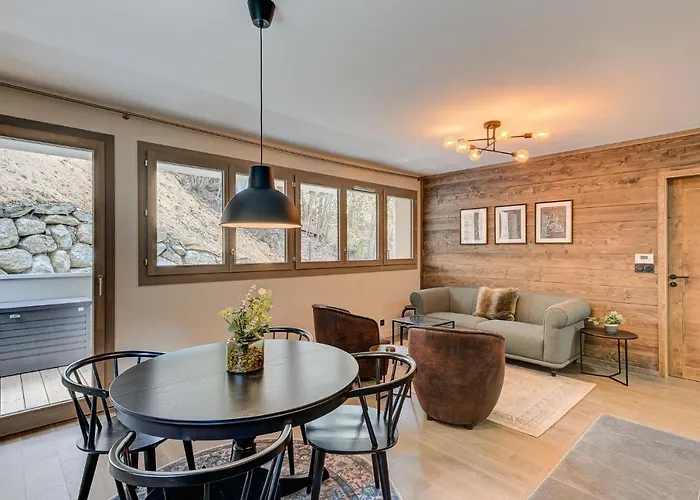 Apartment White Pearl A02, Alpes Agency, Chamonix, Sleeps 4