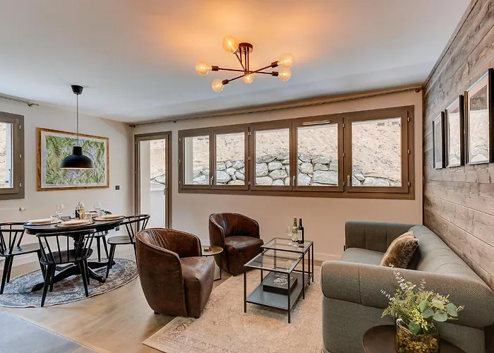 White Pearl A02, Alpes Agency, Central Chamonix, Sleeps 4 * 霞慕尼