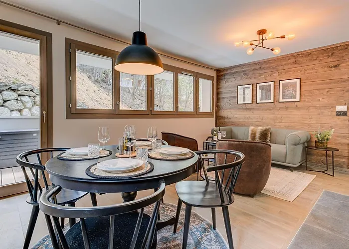 White Pearl A02, Alpes Agency, Chamonix, Sleeps 4 Апартаменты *