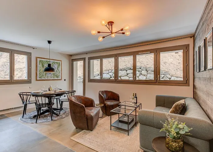 Апартаменты White Pearl A02, Alpes Agency, Chamonix, Sleeps 4 *